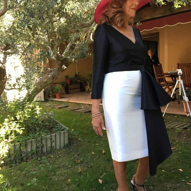 Chon Garrido mujer con traje elegante